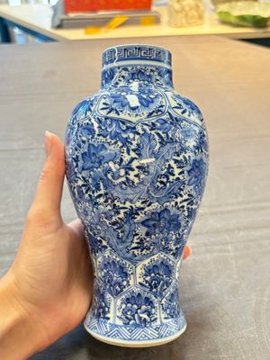 Five Chinese blue and white vases, Kangxi/Qianlong — 照片 33