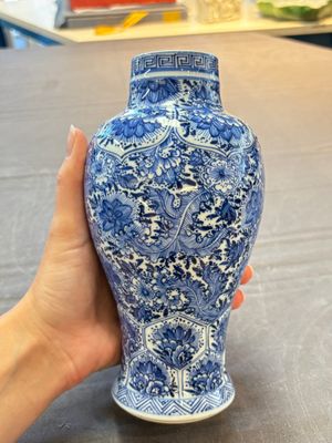 Five Chinese blue and white vases, Kangxi/Qianlong — 照片 34