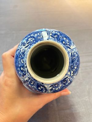 Five Chinese blue and white vases, Kangxi/Qianlong — 照片 37