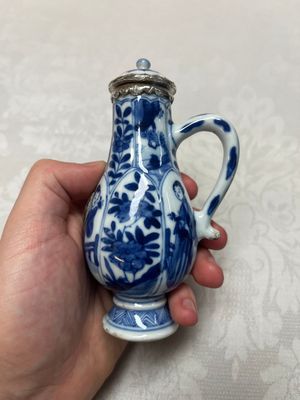 Five Chinese blue and white wares, three silver-mounted, Kangxi — photo 1