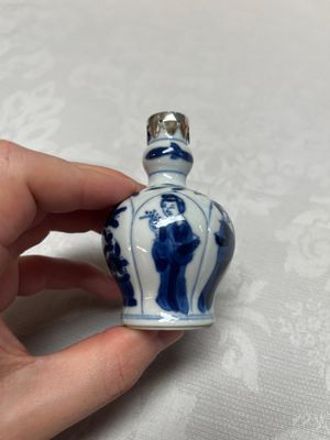 Five Chinese blue and white wares, three silver-mounted, Kangxi — photo 21