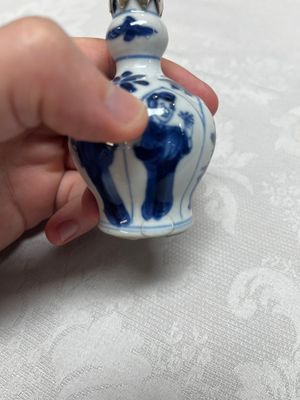 Five Chinese blue and white wares, three silver-mounted, Kangxi — photo 27