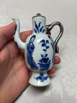 Five Chinese blue and white wares, three silver-mounted, Kangxi — photo 29