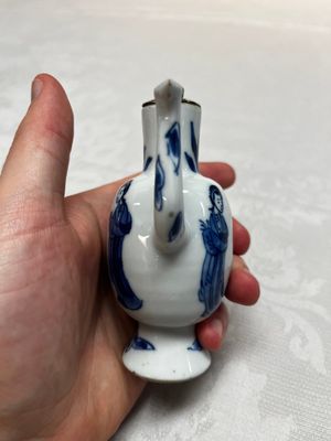 Five Chinese blue and white wares, three silver-mounted, Kangxi — photo 32