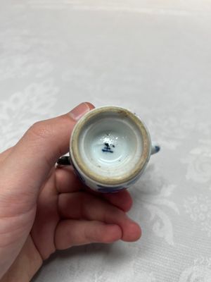 Five Chinese blue and white wares, three silver-mounted, Kangxi — photo 34