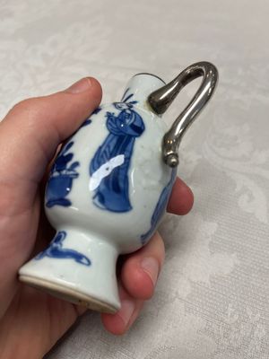 Five Chinese blue and white wares, three silver-mounted, Kangxi — photo 36