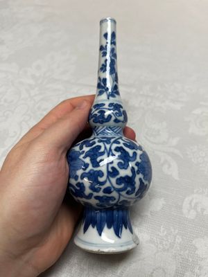 Five Chinese blue and white wares, three silver-mounted, Kangxi — photo 42
