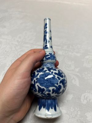 Five Chinese blue and white wares, three silver-mounted, Kangxi — photo 43