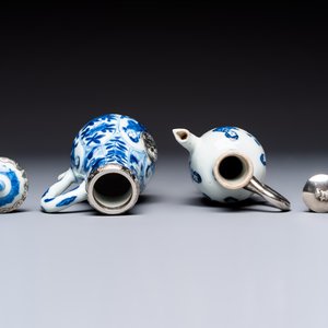 Five Chinese blue and white wares, three silver-mounted, Kangxi — photo 12