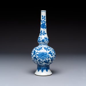 Five Chinese blue and white wares, three silver-mounted, Kangxi — photo 15