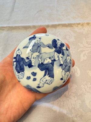 Five Chinese blue and white wares — photo 9