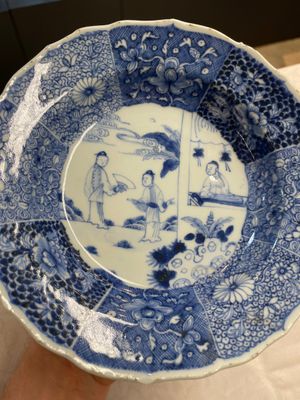 Five Chinese blue and white 'Xi Xiang Ji' plates, Qianlong — foto 3