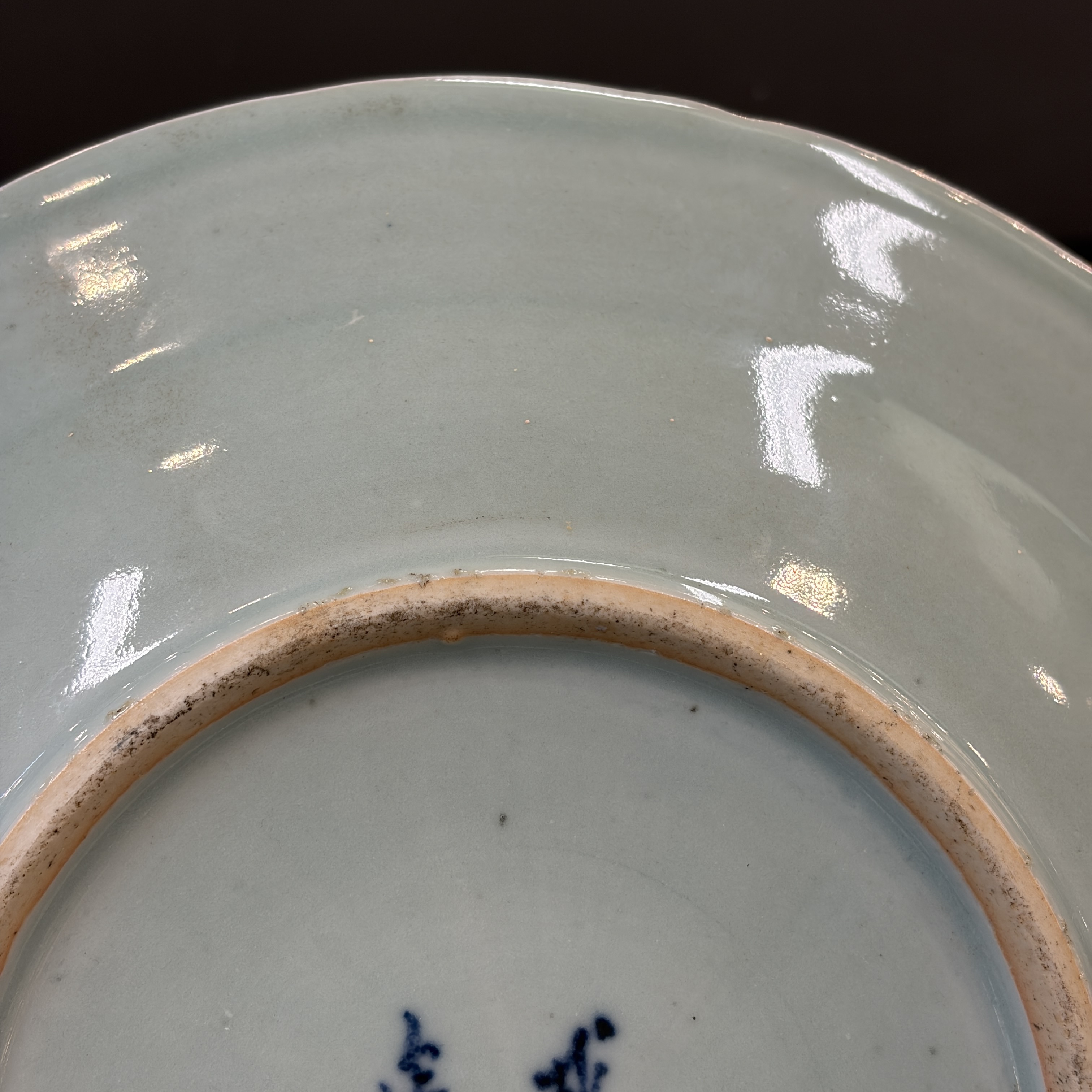 Five Chinese blue, white and famille rose wares — photo 23