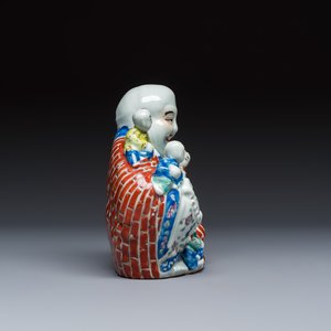 Five Chinese blue, white and famille rose wares — photo 7