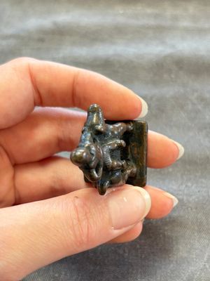 Five Chinese bronze seals and an Indonesian bronze figure group, 18/19th C. — foto 23