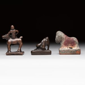Five Chinese bronze seals and an Indonesian bronze figure group, 18/19th C. — foto 11