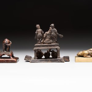 Five Chinese bronze seals and an Indonesian bronze figure group, 18/19th C. — foto 5