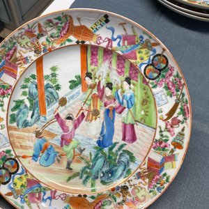 Five Chinese Canton famille rose dishes, 19th C. — 照片 11