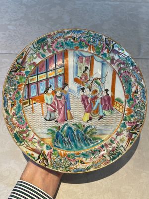 Five Chinese Canton famille rose plates with narrative design, 19th C. — photo 13