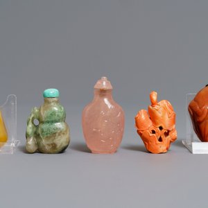 Five Chinese coral, quartz and agate snuff bottles, 19/20th C. — photo 3