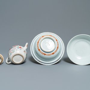 Five Chinese famille rose and iron-red wares, Kangxi/Qianlong — photo 13