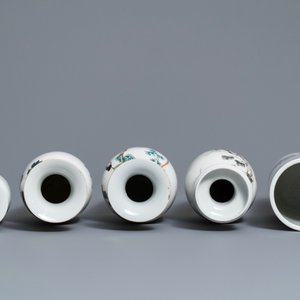 Five Chinese famille rose and qianjiang cai vases, 19/20th C. — 照片 5