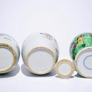 Five Chinese famille rose and verte vases, 19/20th C. — photo 6