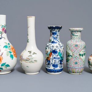 Five Chinese famille rose and verte vases, 19th C. — 照片 4
