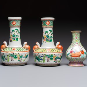 Five Chinese famille rose and verte vases and an armorial ewer, various marks, 20th C. — foto 8