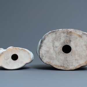 Five Chinese famille rose and white figures of Buddha, seal marks, 19/20th C. — 照片 6