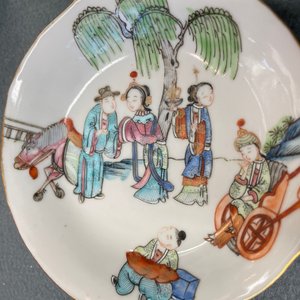 Five Chinese famille rose cups and saucers, Tongzhi mark and of the period — photo 21