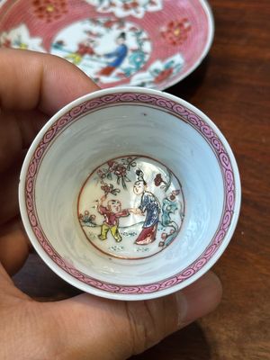 Five Chinese famille rose cups and saucers with figures, Yongzheng — photo 12