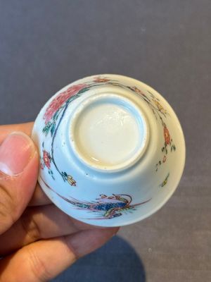 Five Chinese famille rose cups and saucers with horses, birds and flowers, Yongzheng/Qianlong — 照片 15