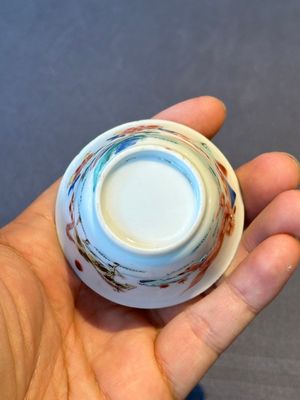 Five Chinese famille rose cups and saucers with horses, birds and flowers, Yongzheng/Qianlong — 照片 26