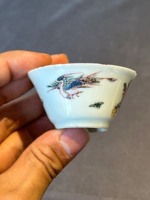 Five Chinese famille rose cups and saucers with horses, birds and flowers, Yongzheng/Qianlong — 照片 36