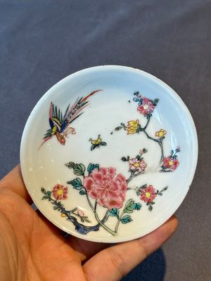 Five Chinese famille rose cups and saucers with horses, birds and flowers, Yongzheng/Qianlong — 照片 41