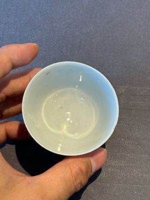 Five Chinese famille rose cups and saucers with horses, birds and flowers, Yongzheng/Qianlong — 照片 5