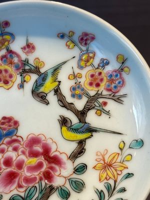 Five Chinese famille rose cups and saucers with horses, birds and flowers, Yongzheng/Qianlong — 照片 55