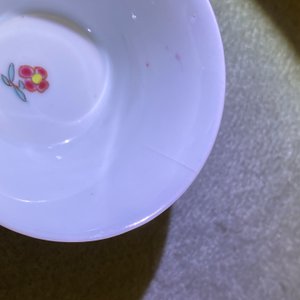 Five Chinese famille rose cups and saucers, Yongzheng/Qianlong — photo 25