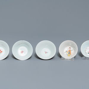 Five Chinese famille rose cups and saucers, Yongzheng/Qianlong — photo 8