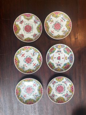 Five Chinese famille rose cups and six saucers with floral decor, Yongzheng/Qianlong — foto 6