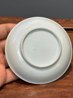 Five Chinese famille rose cups and six saucers with floral decor, Yongzheng/Qianlong — photo 8