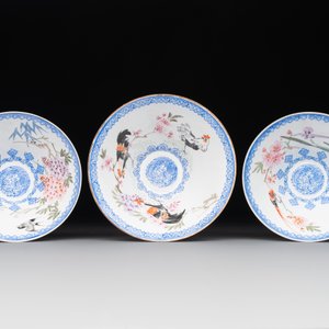Five Chinese famille rose eggshell bowls and a cup, 20th C. — 照片 12