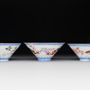 Five Chinese famille rose eggshell bowls and a cup, 20th C. — 照片 8