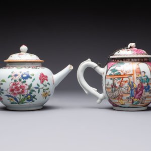 Five Chinese famille rose 'mandarin subject' and floral design teapots, Qianlong — 照片 16
