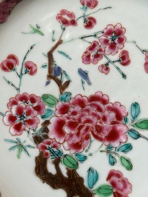 Five Chinese famille rose plates with floral design, Yongzheng/Qianlong — 照片 19