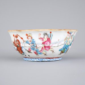 Five Chinese famille rose porcelain bowls, 19th C. — 照片 3