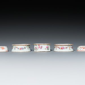 Five Chinese famille rose salts, Qianlong — photo 4