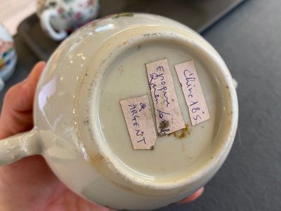 Five Chinese famille rose teapots, Yongzheng/Qianlong — 照片 7