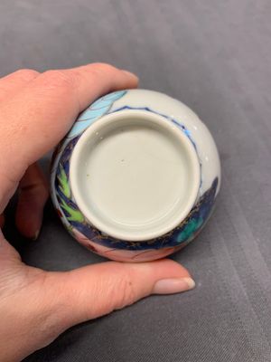 Five Chinese famille rose 'tobacco leaf' cups and saucers, Qianlong — photo 45